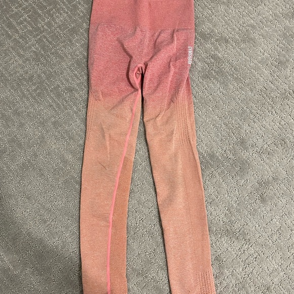 Gymshark set - Picture 2 of 3